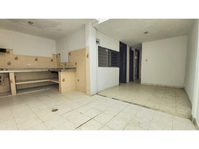 Casa de 6 alcobas en venta en Los Guayacanes, Cali, 125 m² · foto 10 de 24