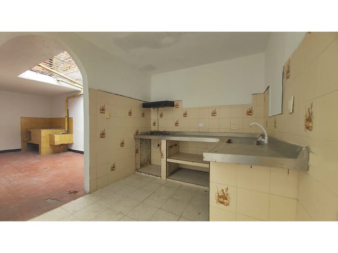 Casa de 6 alcobas en venta en Los Guayacanes, Cali, 125 m² · foto 11 de 24