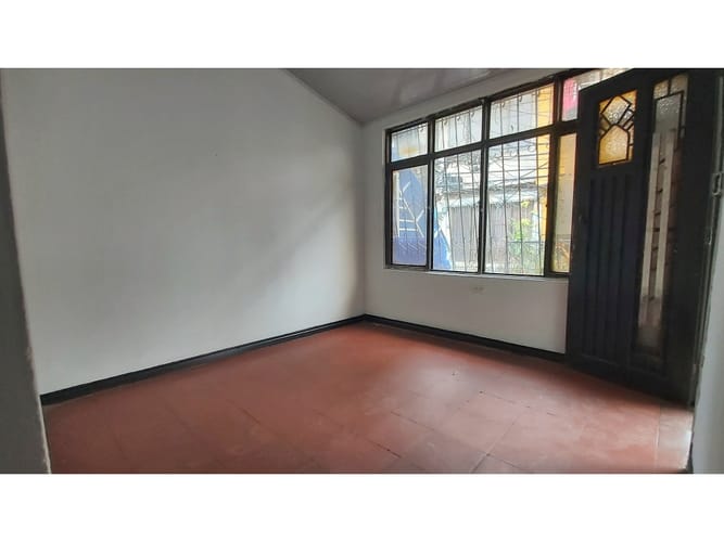 Casa de 6 alcobas en venta en Los Guayacanes, Cali, 125 m² · foto 20 de 24