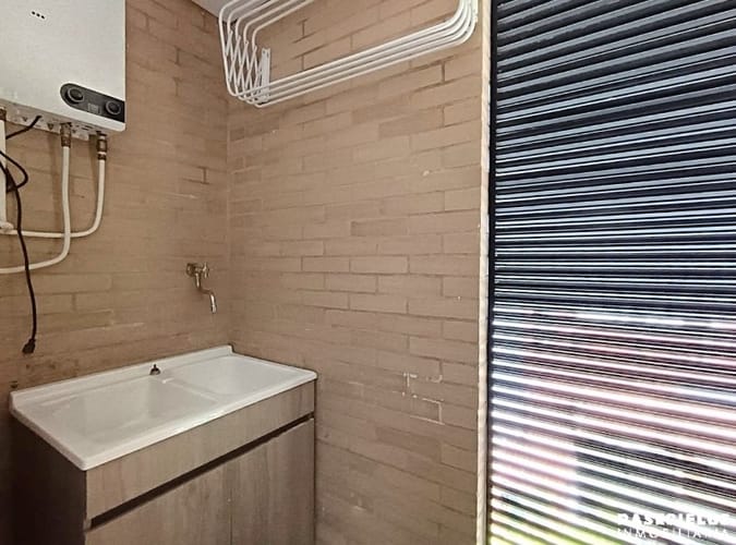 Apartamento de 3 alcobas en arriendo en Las Acacias, Medellín, 130 m² · foto 4 de 16