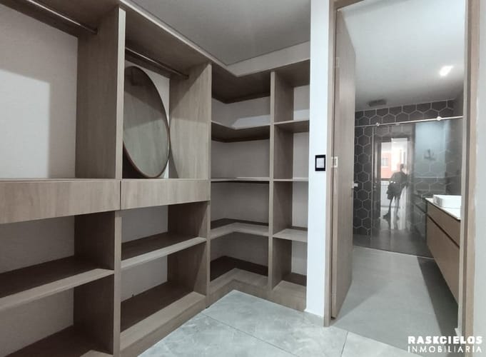 Apartamento de 3 alcobas en arriendo en Las Acacias, Medellín, 130 m² · foto 12 de 16