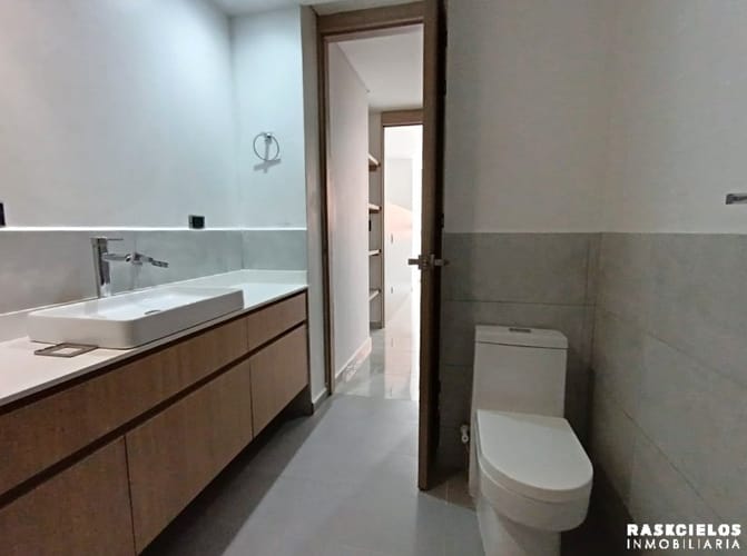 Apartamento de 3 alcobas en arriendo en Las Acacias, Medellín, 130 m² · foto 14 de 16