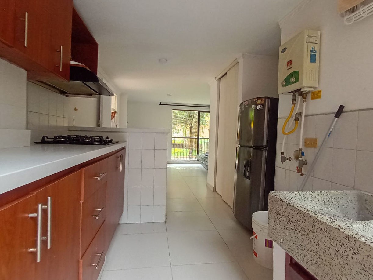 Apartamento en venta en Laureles, Medellín · foto 7 de 16