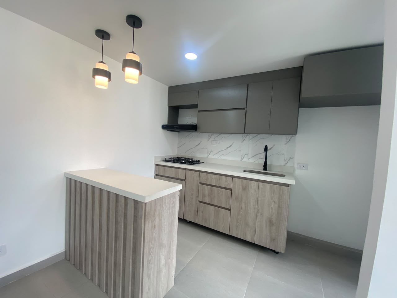 Apartamento en Arriendo en Comuna 11, Bello