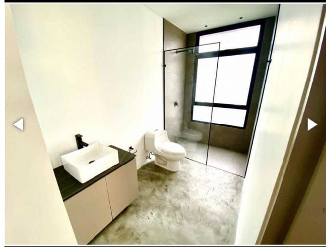 Apartamento de 3 alcobas en venta en El Castillo, Medellín, 202 m² · foto 10 de 22