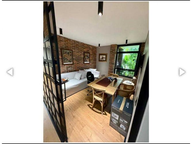 Apartamento de 3 alcobas en venta en El Castillo, Medellín, 202 m² · foto 18 de 22