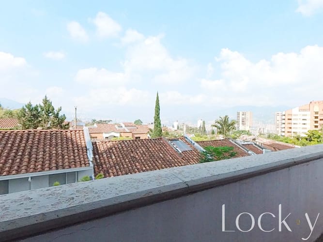 Apartamento en venta en El Poblado, Medellín · foto 10 de 19