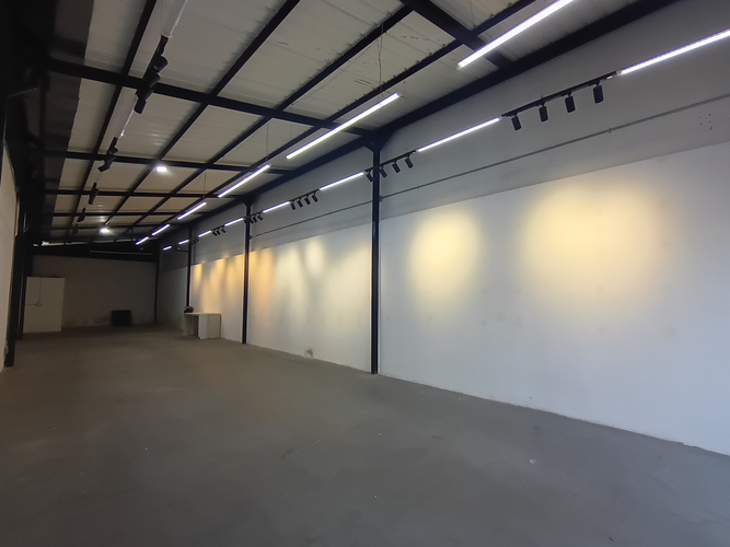 Local en arriendo en Los Naranjos, Itagüí, 131 m² · foto 3 de 7
