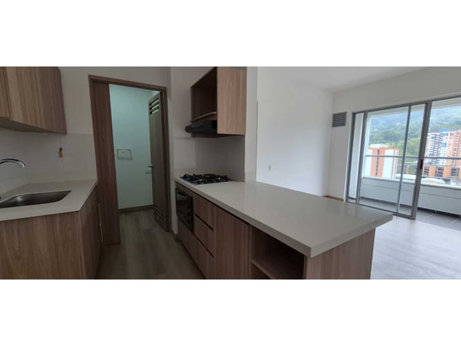 Apartamento en venta en Centro, La Estrella · foto 5 de 19