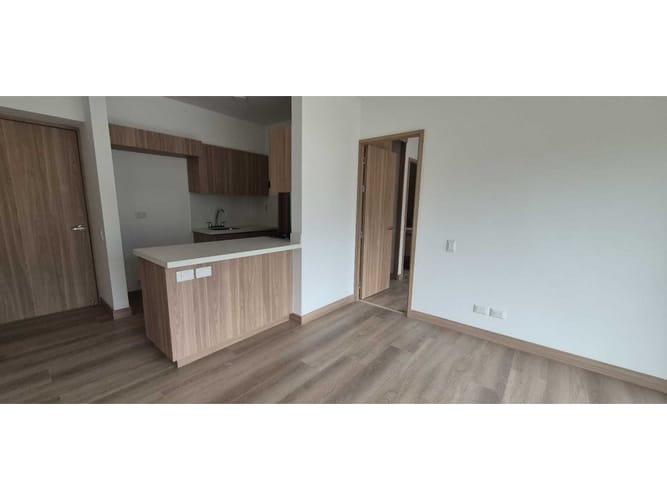 Apartamento en venta en Centro, La Estrella · foto 6 de 19