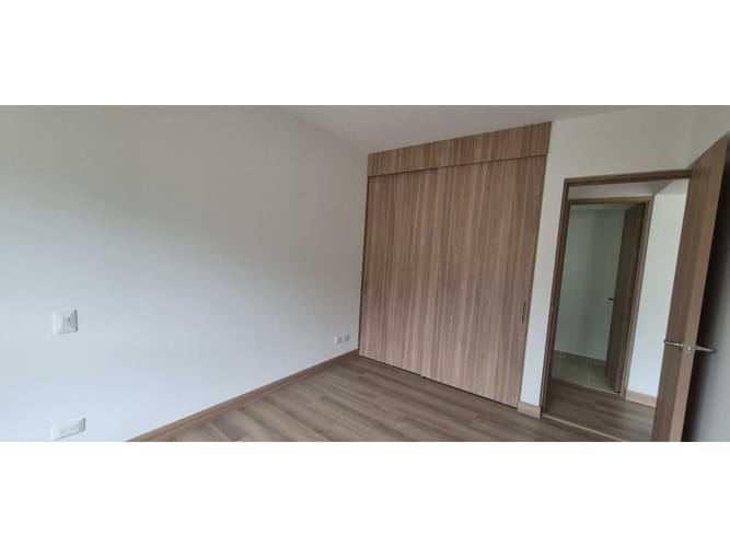 Apartamento en venta en Centro, La Estrella · foto 9 de 19