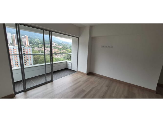 Apartamento en venta en Centro, La Estrella · foto 17 de 19