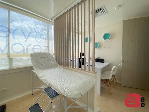 Consultorio en arriendo en Primavera, Envigado, 33 m² · foto 2 de 8