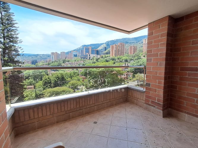 Apartamento de 3 alcobas en arriendo en Los Balsos, Medellín, 105 m² · foto 4 de 24