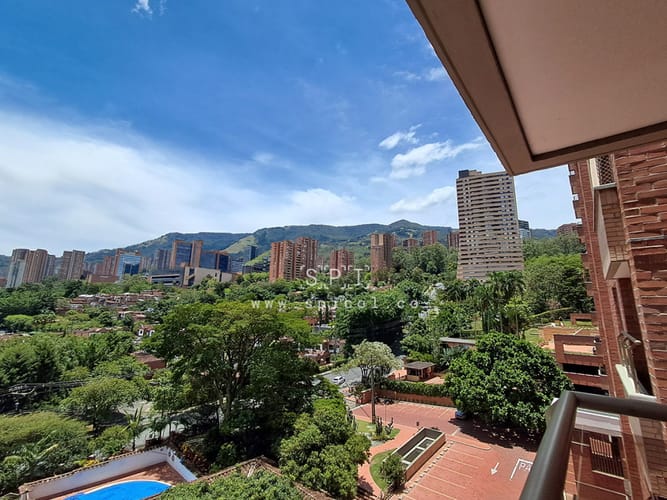 Apartamento de 3 alcobas en arriendo en Los Balsos, Medellín, 105 m² · foto 5 de 24