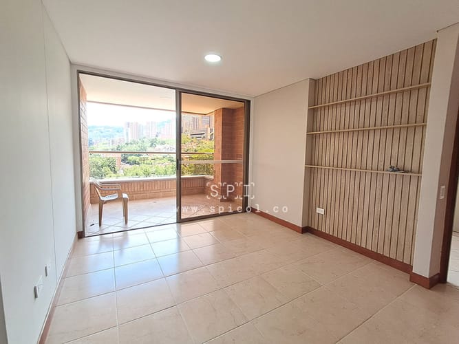Apartamento de 3 alcobas en arriendo en Los Balsos, Medellín, 105 m² · foto 8 de 24