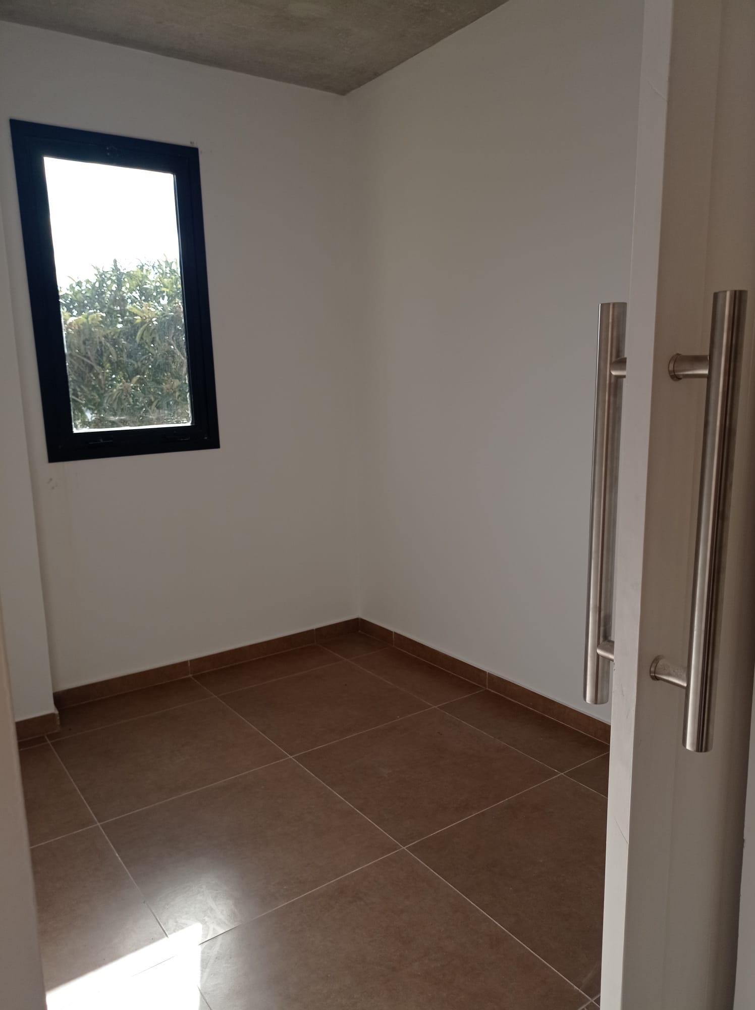 ALQUILER. Casa 3 dorm, cochera, parrillero, patio | Próx. Rambla Lomas de Solymar · Foto 11