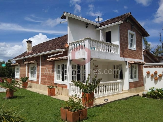 Casa de 5 alcobas en venta en Cabeceras De Llanogrande, Rionegro · foto 2 de 24