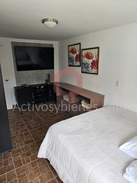 Casa de 5 alcobas en venta en Cabeceras De Llanogrande, Rionegro · foto 18 de 24