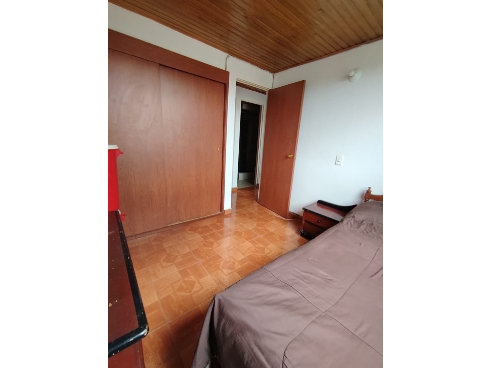Apartamento en venta en Castilla, Bogotá · foto 3 de 8