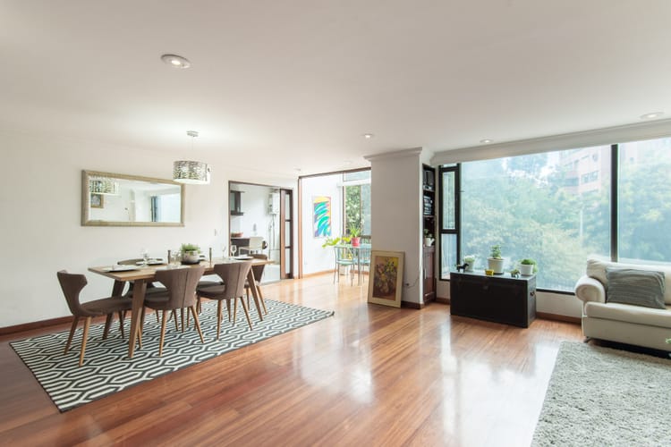Apartamento de 3 alcobas en venta en Los Rosales, Bogotá, 212 m² · foto 4 de 20