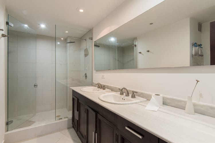 Apartamento de 3 alcobas en venta en Los Rosales, Bogotá, 212 m² · foto 16 de 20