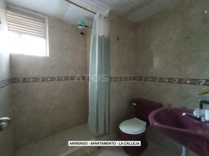 Apartamento de 4 alcobas en arriendo en La Calleja, Tunja, 86 m² · foto 10 de 14