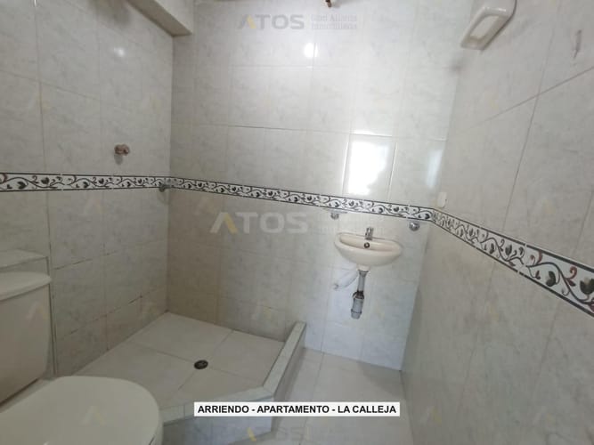 Apartamento de 4 alcobas en arriendo en La Calleja, Tunja, 86 m² · foto 11 de 14