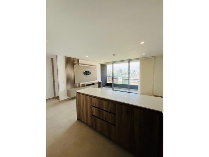 Apartamento en Arriendo en Ciudad del Río, Medellín