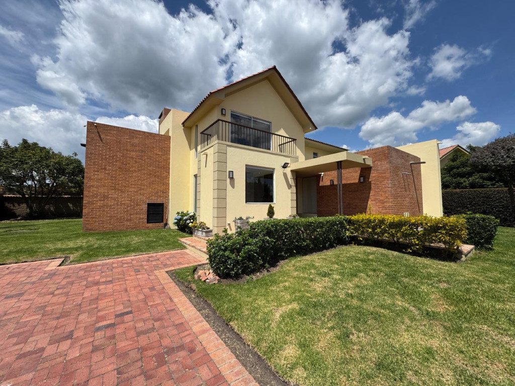 Casa en venta en Chuntame, Cajicá · foto 2 de 23