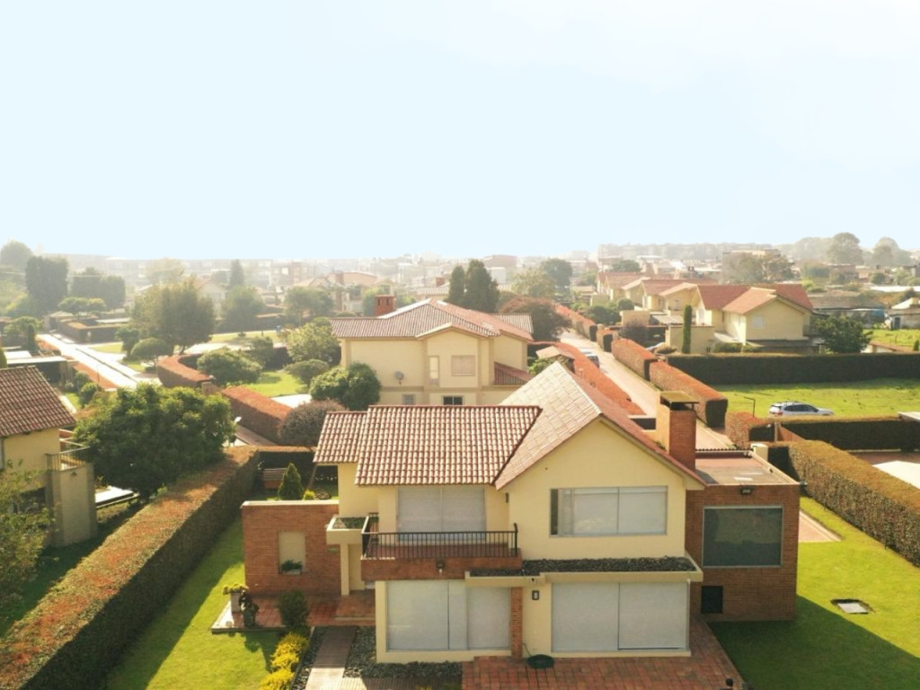 Casa en venta en Chuntame, Cajicá · foto 3 de 23