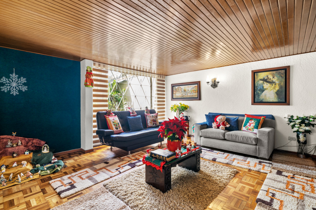 Casa en venta en Las Villas, Bogotá · foto 2 de 15