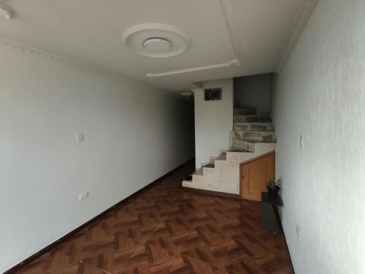 Casa en venta en Engativá, Bogotá · foto 2 de 19