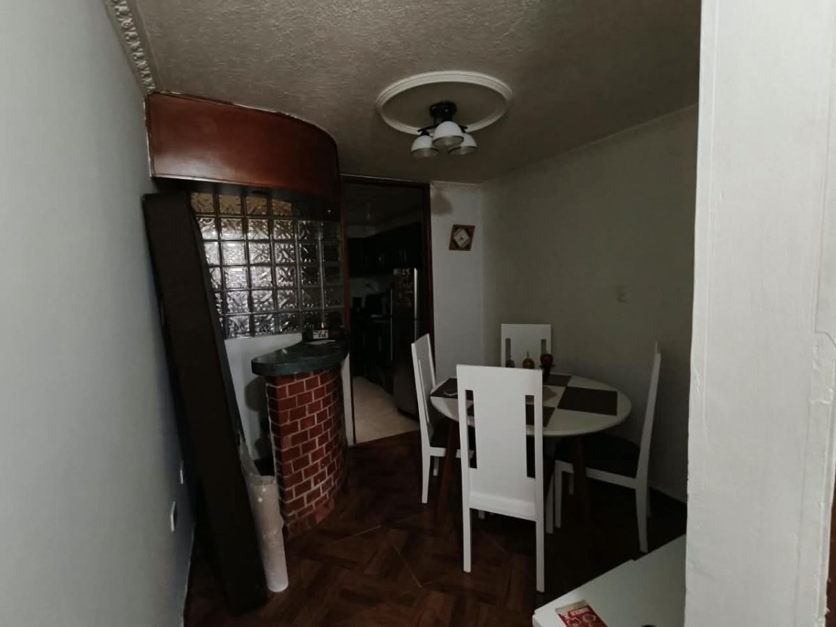 Casa en venta en Engativá, Bogotá · foto 3 de 19
