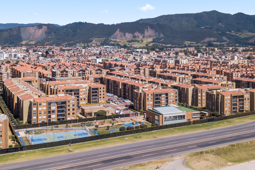 Apartamento en venta en La Estacion, Cajicá · foto 2 de 13