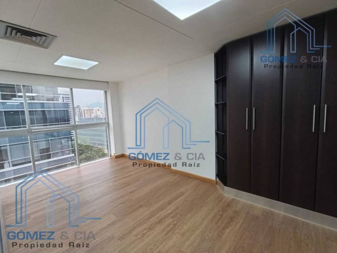 Oficina en arriendo en El Diamante No. 2, Medellín, 65 m² · foto 5 de 10