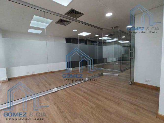 Oficina en arriendo en El Diamante No. 2, Medellín, 65 m² · foto 9 de 10