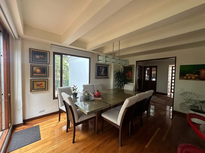 Casa de 3 alcobas en venta en Lindaraja, Bogotá, 275 m² · foto 8 de 21