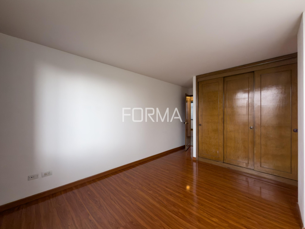 Apartamento en venta en Santa Barbara Alta, Bogotá · foto 10 de 20