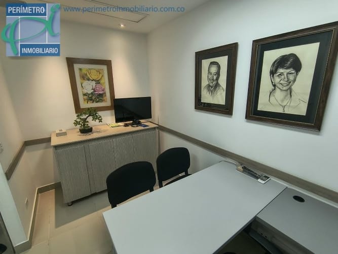 Oficina en arriendo en Milla De Oro, Medellín, 250 m² · foto 3 de 18