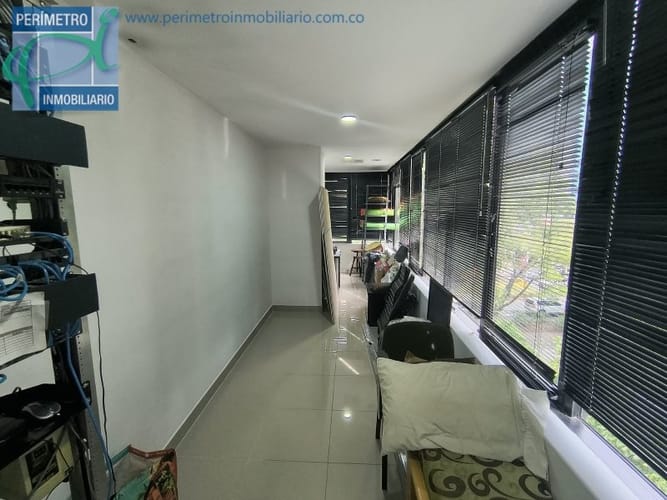 Oficina en arriendo en Milla De Oro, Medellín, 250 m² · foto 10 de 18