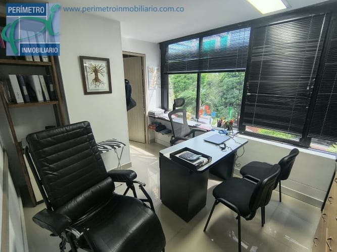 Oficina en arriendo en Milla De Oro, Medellín, 250 m² · foto 14 de 18