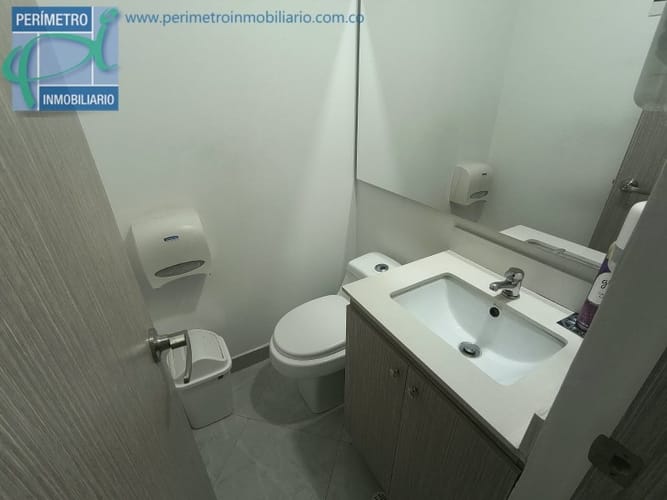 Oficina en arriendo en Milla De Oro, Medellín, 250 m² · foto 15 de 18