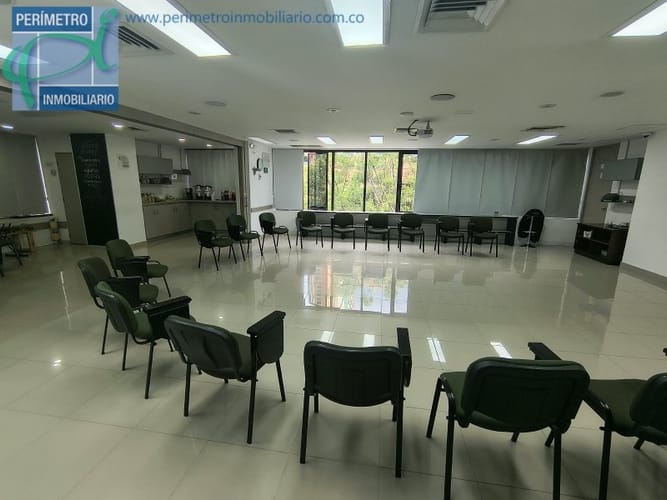 Oficina en arriendo en Milla De Oro, Medellín, 250 m² · foto 16 de 18