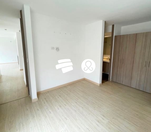 Apartamento de 3 alcobas en venta en La Prosperidad, Madrid, 70 m² · foto 8 de 16
