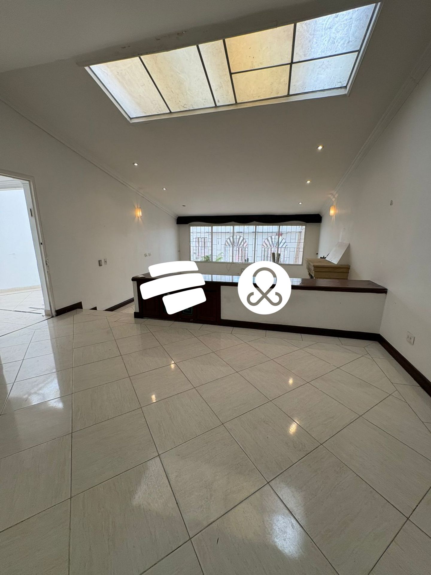 Casa en venta en Fontibon, Bogotá · foto 3 de 24