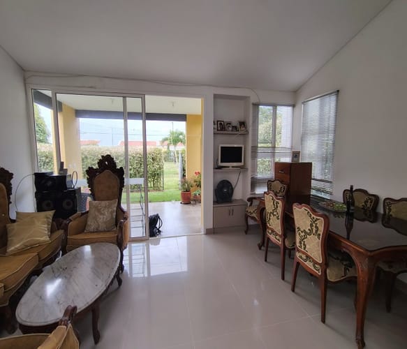 Casa de 3 alcobas en venta en El Castillo, Cali, 123 m² · foto 13 de 24