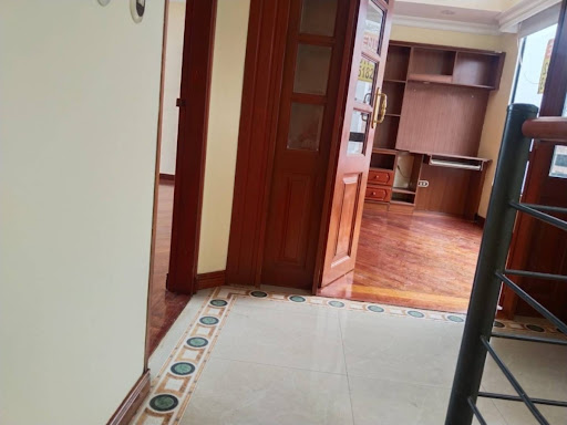 Casa en venta en Gratamira, Bogotá · foto 6 de 18