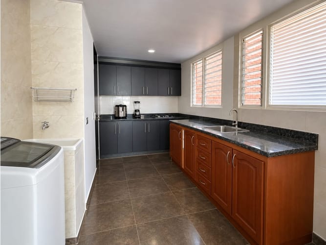 Apartamento en venta en Santa Barbara, Bogotá · foto 17 de 24