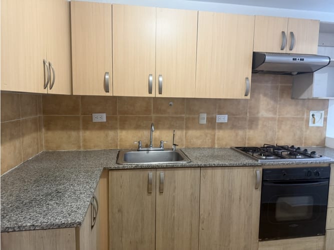 Casa de 3 alcobas en venta en Medellín, 218 m² · foto 5 de 20